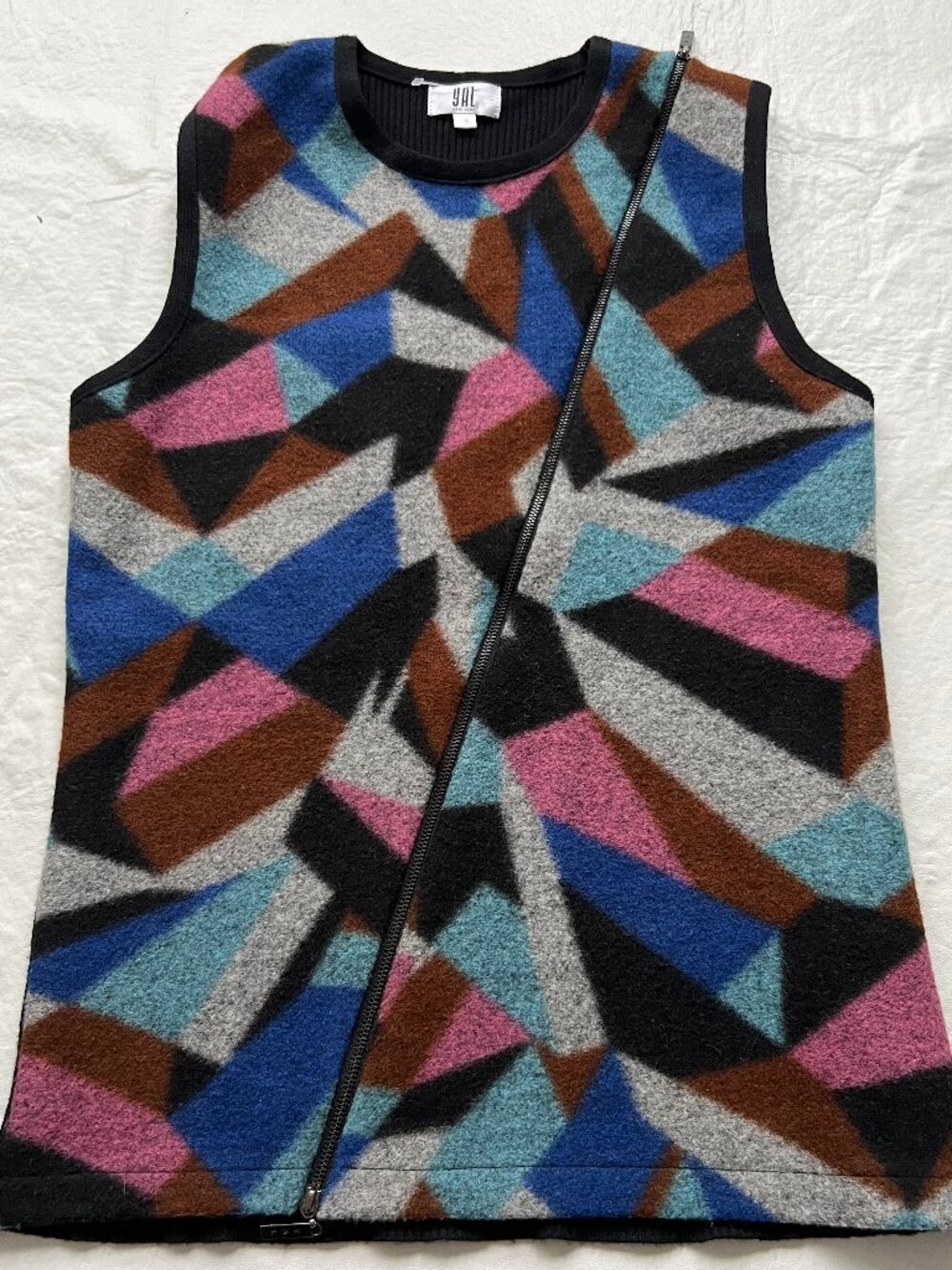 Yal sweater vest sleeveless top Small multicolor geometric asymmetrical zip